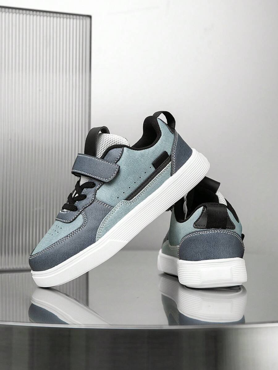 زوج بأحذية رياضية للأطفال ، نسيج تنفس مرن ، ماص للصدمات سريع الجفاف ، خفيف الوزن مقاوم للماء ، مانع الانزلاق ، مصنوع من جلد PU متين للرياضة ، الشارع والجري للأولاد والبنات - الصورة 10