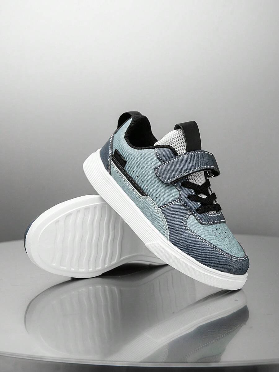 زوج بأحذية رياضية للأطفال ، نسيج تنفس مرن ، ماص للصدمات سريع الجفاف ، خفيف الوزن مقاوم للماء ، مانع الانزلاق ، مصنوع من جلد PU متين للرياضة ، الشارع والجري للأولاد والبنات - الصورة 11