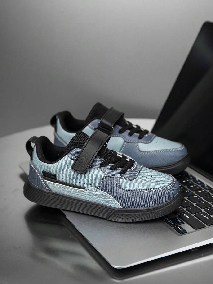 زوج بأحذية رياضية للأطفال ، نسيج تنفس مرن ، ماص للصدمات سريع الجفاف ، خفيف الوزن مقاوم للماء ، مانع الانزلاق ، مصنوع من جلد PU متين للرياضة ، الشارع والجري للأولاد والبنات - الصورة 22